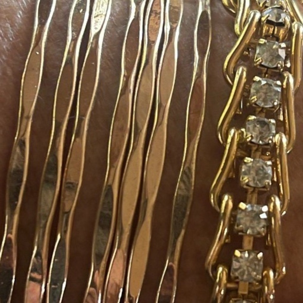 Stackable Bangle Bracelet Set 8 Piece Glam Layered Crystals Gold Tones - Picture 7 of 7